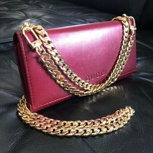 ❤️SOLD❤️ Gucci leather wallet on chain